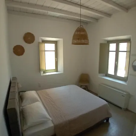 فيلة Aviola Mykonos *
