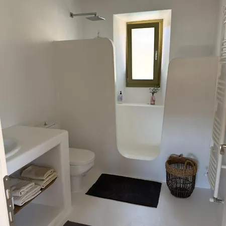 Aviola Mykonos فيلة فتيليا