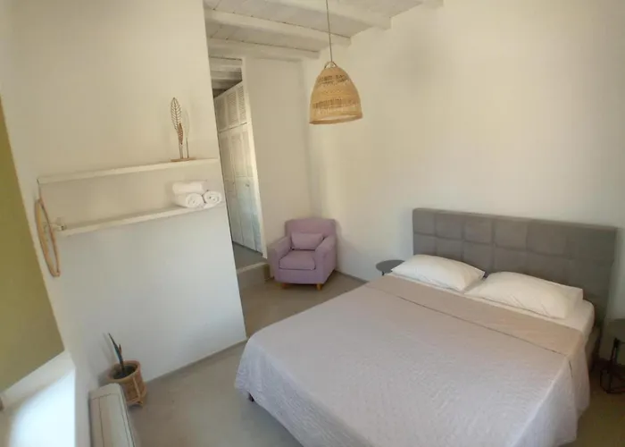 Aviola Mykonos * Ftelia (Mykonos)